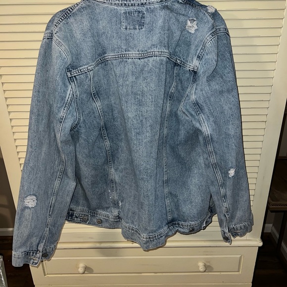 Old Navy Women's Light Blue Denim Jacket - Picture 3 of 3
